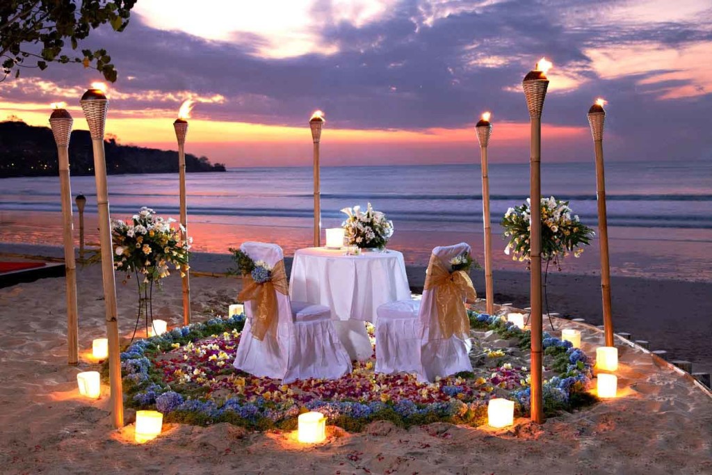 Romantic_Dinner_Jimbaran-1024x683