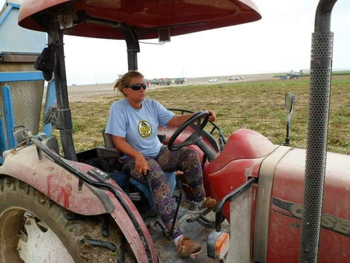 fii si tu ca ionel de sandu chiva