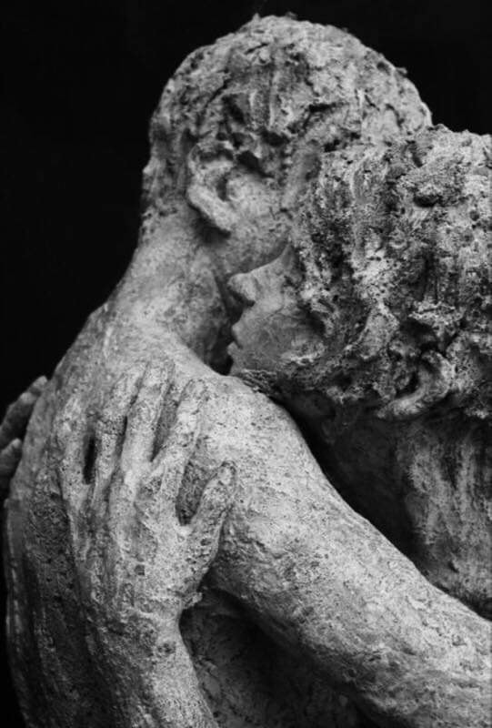 suntem de eugenia grobnic