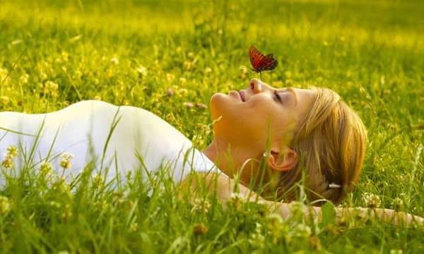 intinde-te pe iarba de sandu chiva