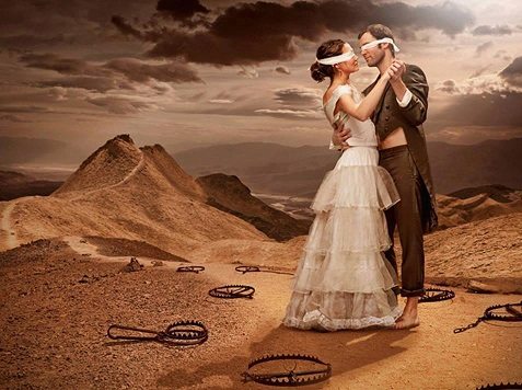 Dans pe tabla de sah de dvd