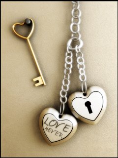 La usa-mi bate cineva de mari lena stefan (2)