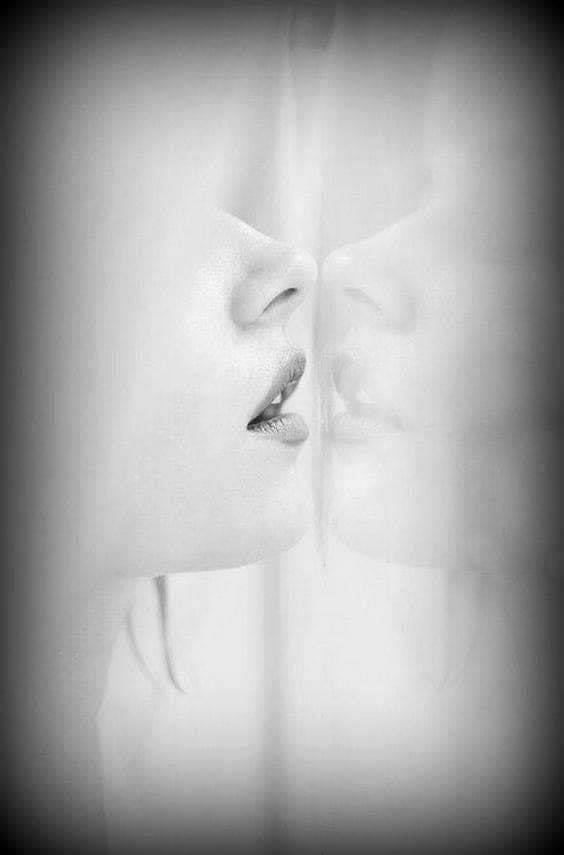 Neputinte vestejite de Mihaela CD