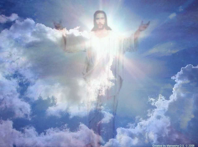 jesus-in-the-clouds